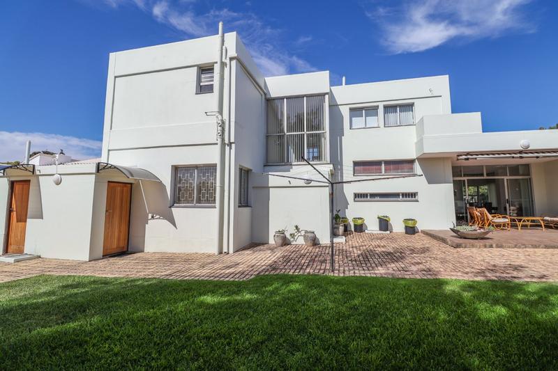 To Let 4 Bedroom Property for Rent in Sanctuary Western Cape